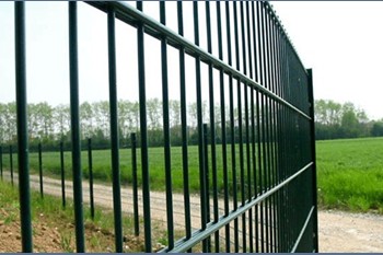 Double wires fence